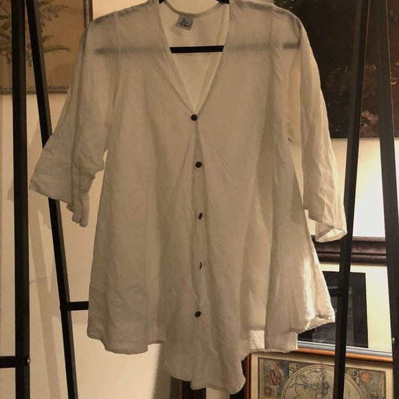 Flowy Summer Top - Picture 1 of 3